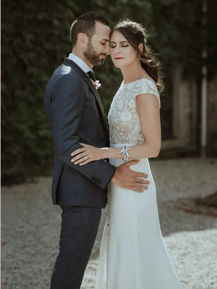 Anneprom See Through Boho Wedding Gowns Bateau Sheath Cap Sleeve Rustic Bridal Dress APW0370