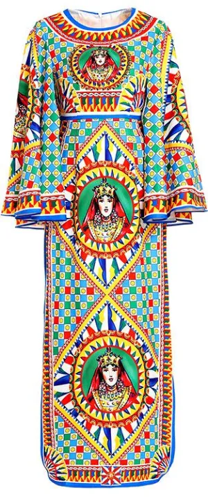 Flared-Sleeve Queen Print Dress