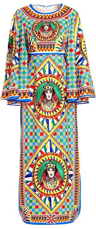 Flared-Sleeve Queen Print Dress