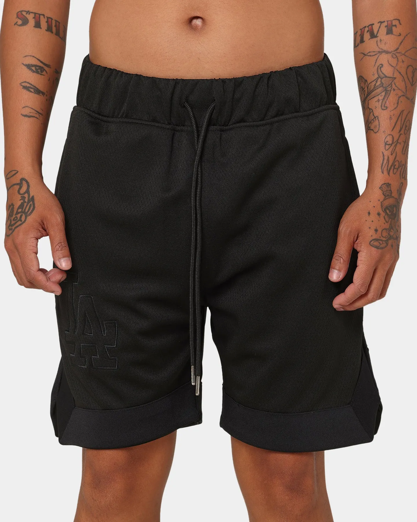 New Era Los Angeles Dodgers Black On Black Shorts Black