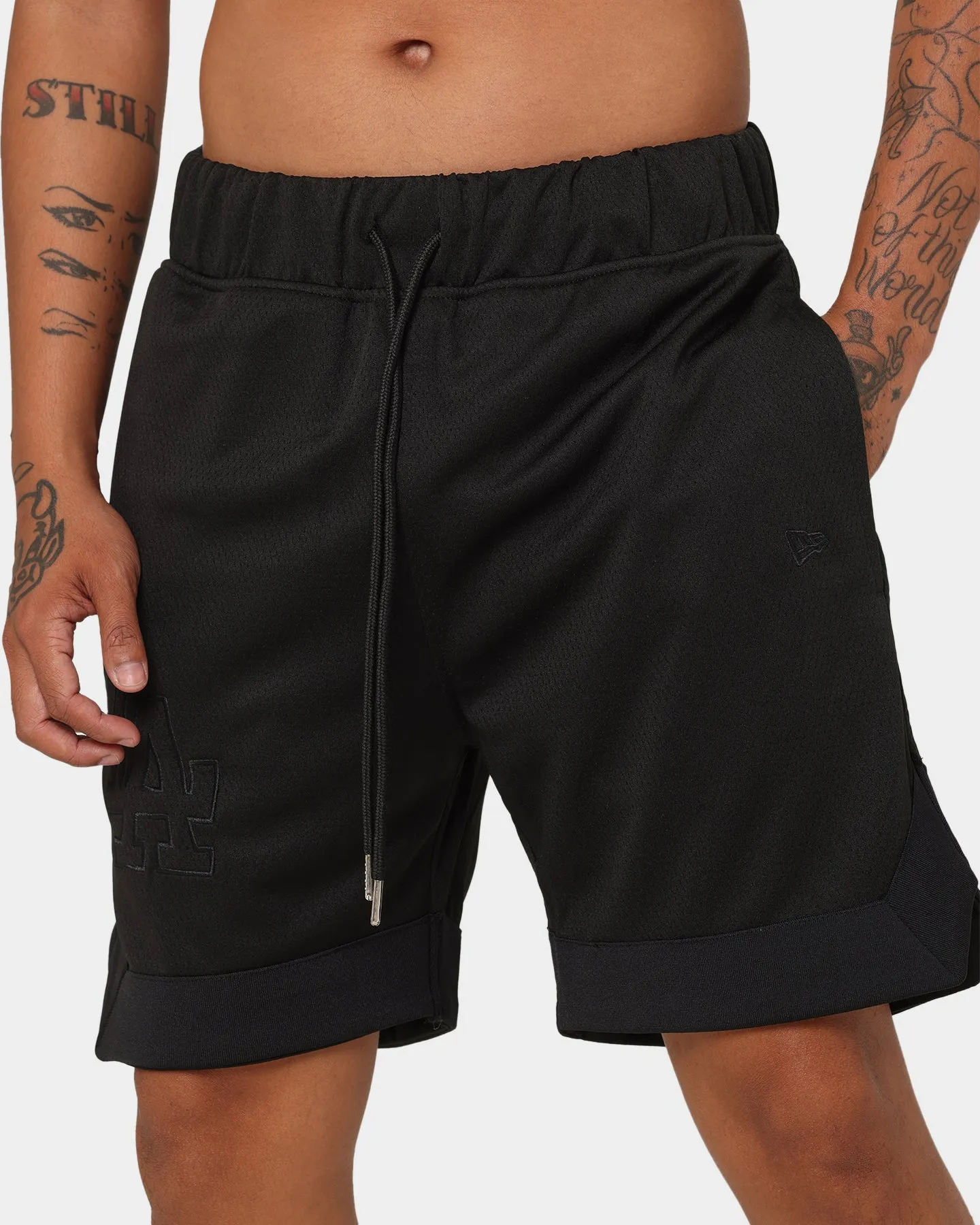 New Era Los Angeles Dodgers Black On Black Shorts Black