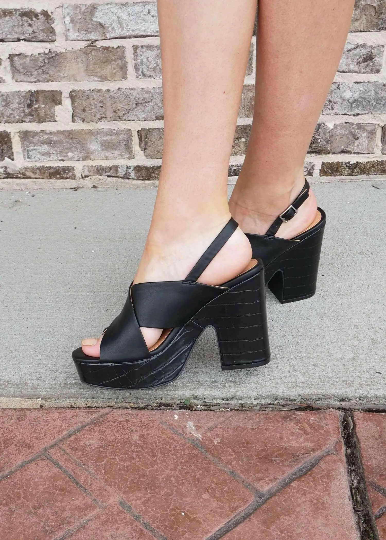 Ready For It Platform Wedge Sandals - Black