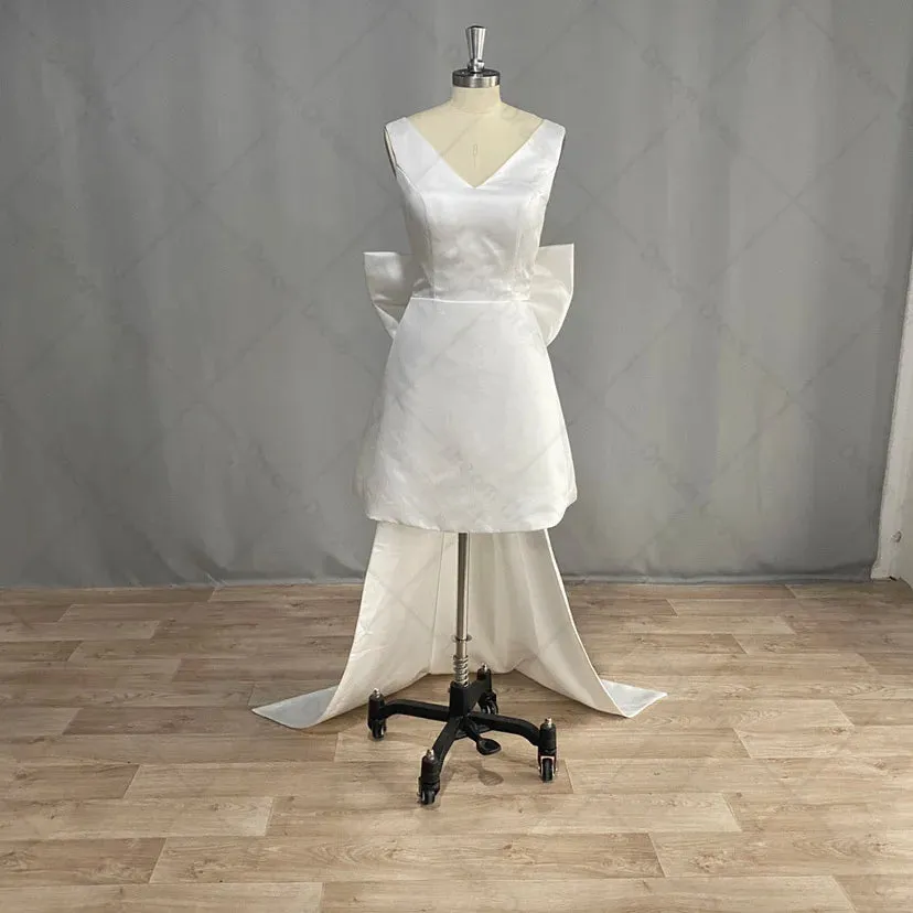 Short Mini Satin V Neck Bridal Gown Large Bow Open Back Sleeveless Above Knee Length Wedding Party Dress